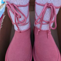Girls Koolaburra By UGG Short Boots, Size 2, $23