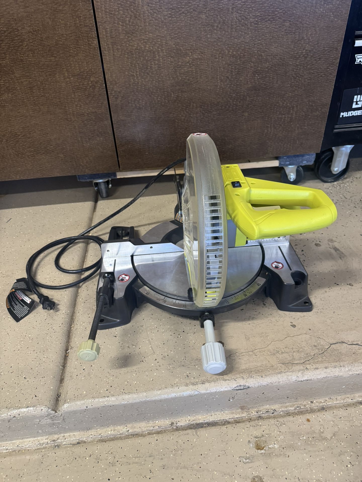 Ryobi 14 Amp Corded 10 in. Compound Miter Saw