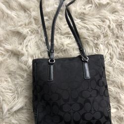 COACH Authentic Tote 