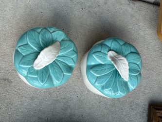 Pretty blue kitchen containers