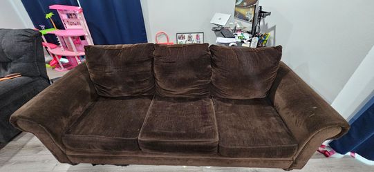 Singular couch