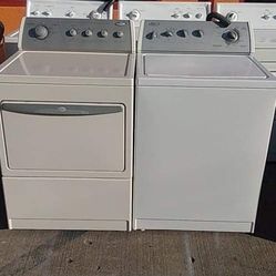 Whirlpool  Washer And  Gas Dryer Set For $445