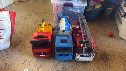 Bruder Trucks