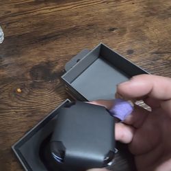 New never used buds pro 4