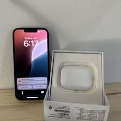 Apple iPhone 14 128GB Bundle – Factory Unlocked – Clean IMEI – Fast Ship