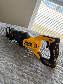 Sawzall dewalt xr 20v