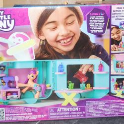 My Little Pony Sunny Starscout 20 Piece Set 