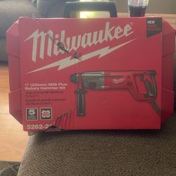 Milwaukee rotary hammer
