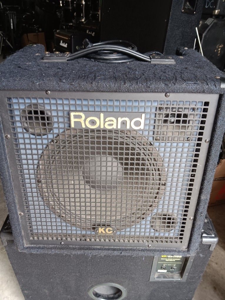 Roland KC350 Keyboard Amp