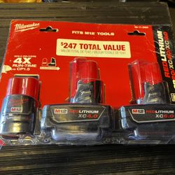 Milwaukee Batteries 🔋 