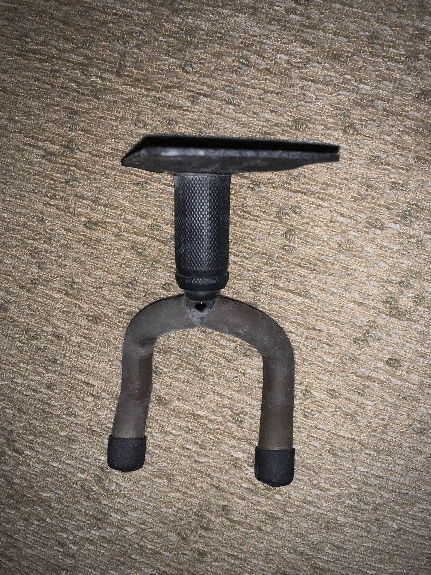 String Swing Guitar Wall Mounts