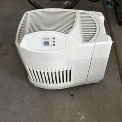 Humidifier 