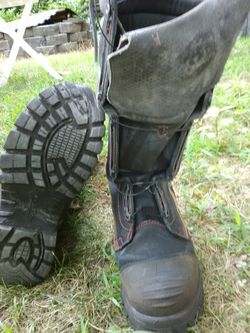 USED HIGH BLUNDSTONE MEN BOOTS