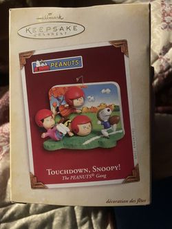 Hallmark Ornament 2005 Touchdown Snoopy QXI6285 Peanuts