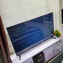 LG smart tv 55inches [hidden information]