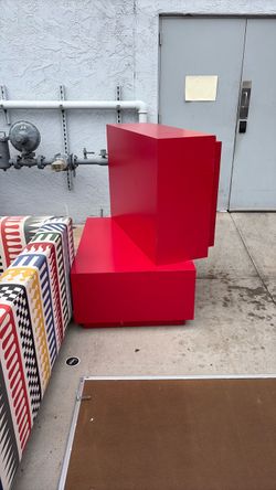 FREE COFFEE TABLES