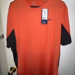 MENS  REEBOK GYM SHIRT SIZE XL