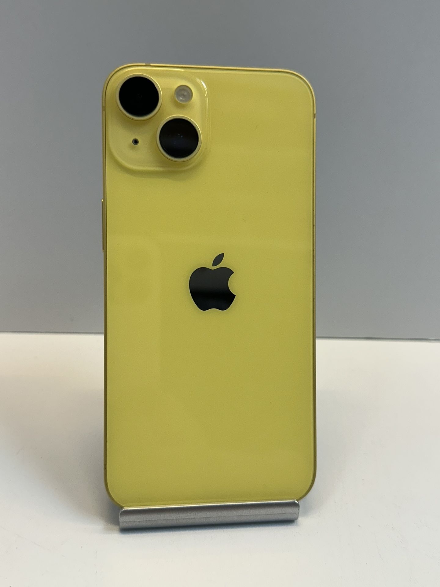 Apple iPhone 14 128gb. ( Fully Unlocked )