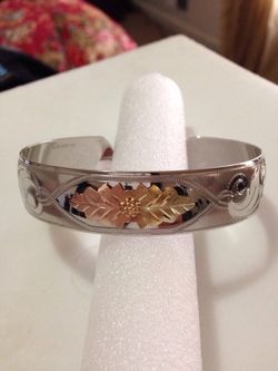Sterling/rose gold/yellow gold bangle
