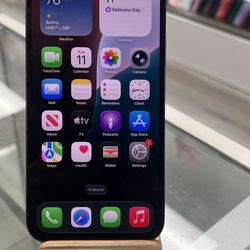 iPhone 13 Pro Max 256Gb *Unlocked* + *With Warranty* + *With Charger*