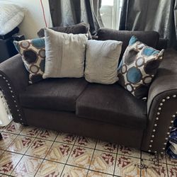 Couch / Sofa 