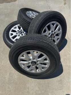 2025 Toyota Tacoma SR5 OEM Wheels & Tires – 17”