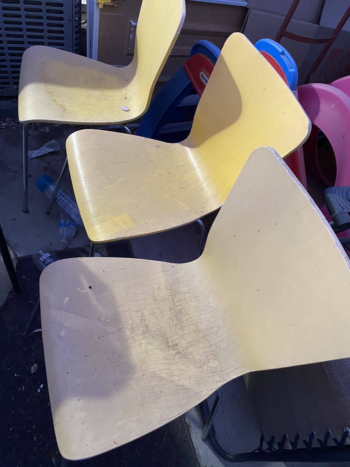 Free chairs and table