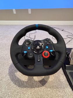 Logitech G29 steering wheel, pedals, and shifter- LIKE NEW