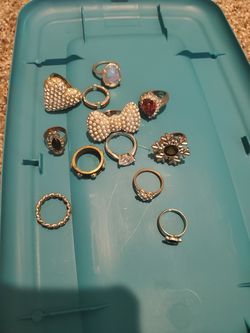 A bunch of rings 12 pieces