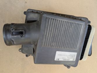 Chevy Silverado OEM air filter

housing