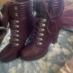 women’s boots 