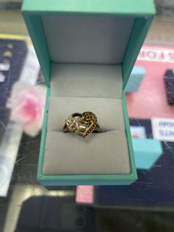 10kt Gold Mom Ring