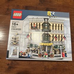 Lego Grand Emporium