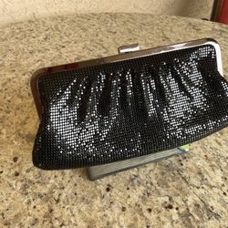 BLACK CLUTCH PURSE
