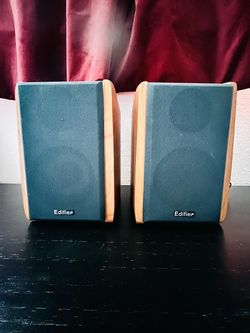 Edifier Powered Desktop / Studio Speakers – High-Fidelity Audio