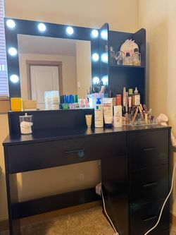 Black Makeup Vanity Desk with Mirrors and Power Outlet - Tocador negro con luces y ensure