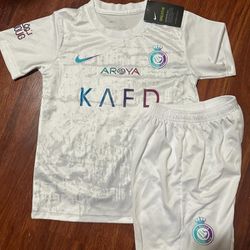 Cristiano Ronaldo Kit For Kis