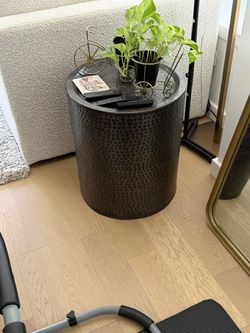 Black Hammered-Metal Round Side Table