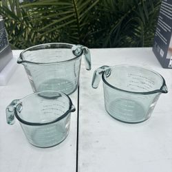 Glass Measuring Cup 3 piece Set