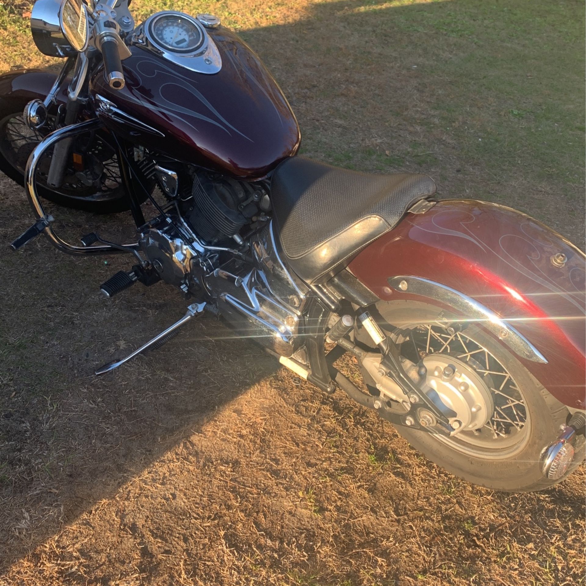 07 Yamaha Vstar 1100 3000$ OBO