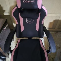
Dowinx Gaming Chair 
