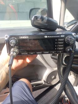 Uniden Bearcat 880