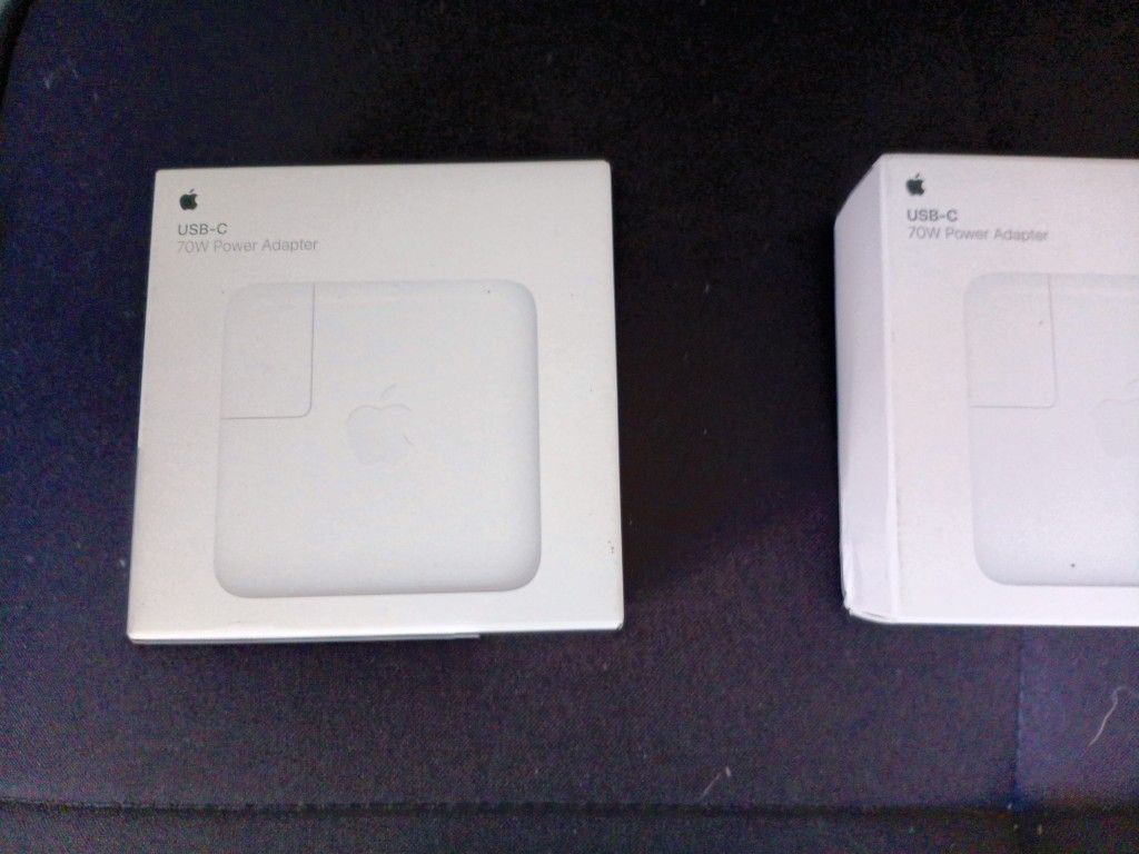 Apple 70 watt Wall Adapter Fast Charging