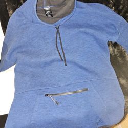 Champion Women Sweatshirt Thimbs Out