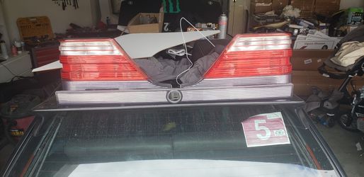 S320 Mercedes Tail Light