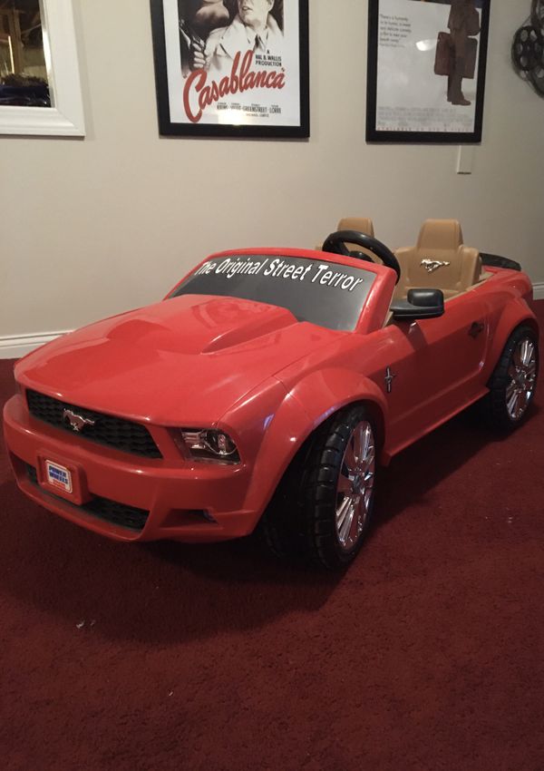 Ford Mustang red electric toy boy girl fisherprice power wheels 2