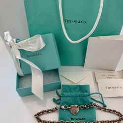 AUTHENTIC Tiffany &Co Heart Tag Silver Choker Necklace 
