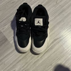 Air Jordan 4 RM Black Light Bone (6.5 Youth) ‘Nigel Sylvester Same Shoe Style’