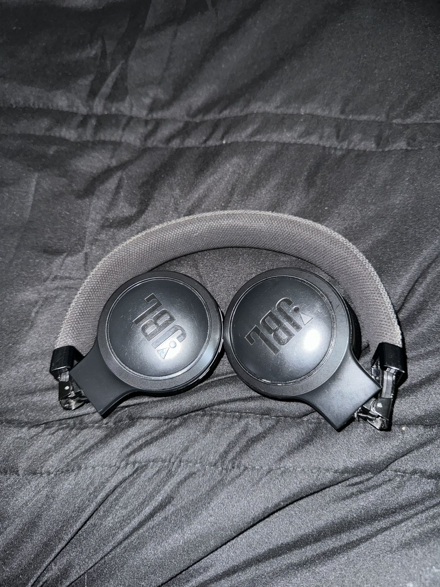 JBL HEADPHONES