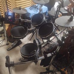 Alesis Command Mesh Edrum + Amp